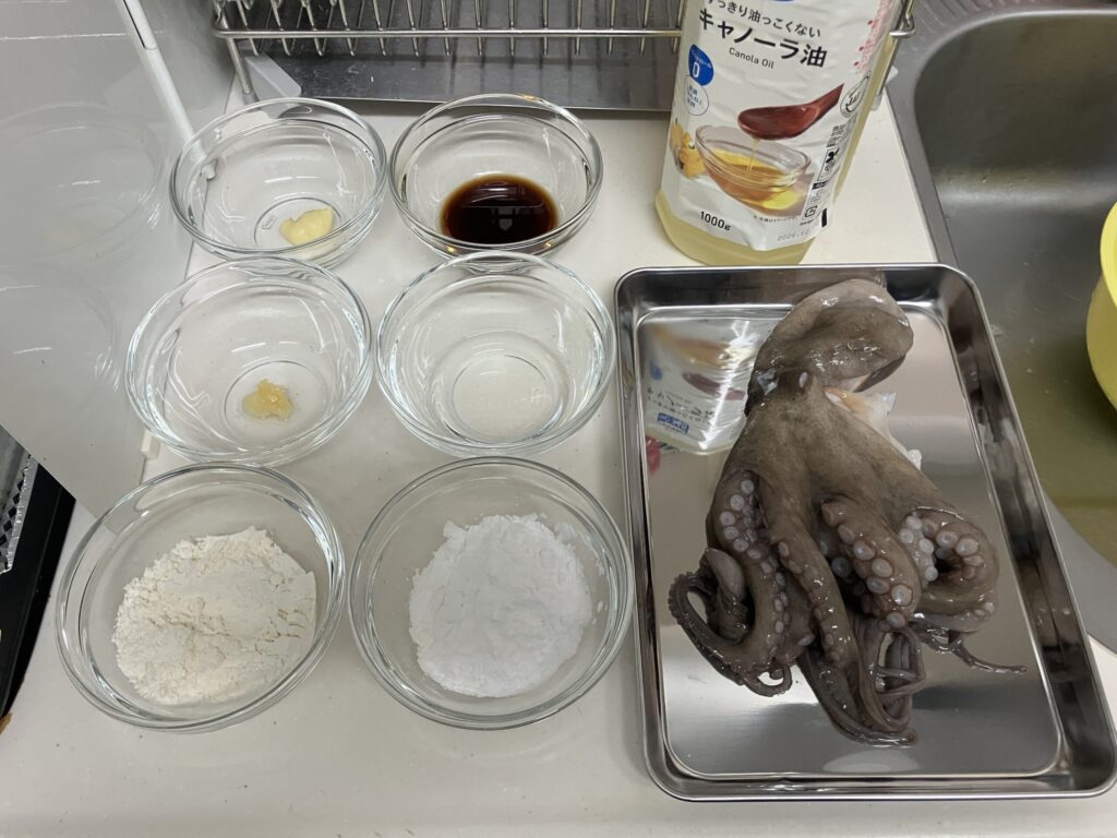 タコの唐揚げ材料の写真